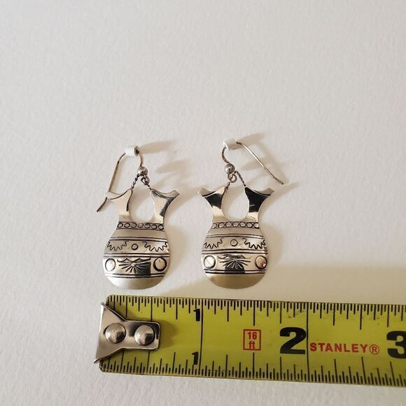 NAVAJO 925 Sterling Silver - Vintage Vase Etched Detail Drop Earrings - Picture 4 of 6